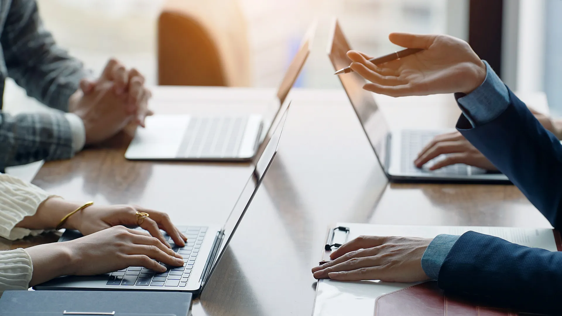 株式会社Mr財務屋